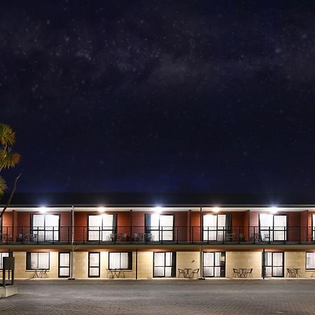 Heritage Court Lodge Оамару Экстерьер фото